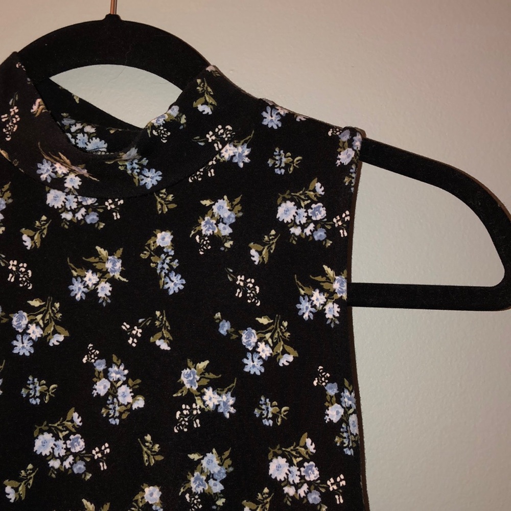 ✨High neck floral dress✨